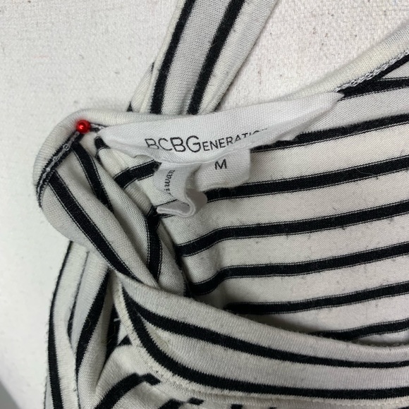 BCBGeneration Long sleeve black and white striped tunic dress keyhole back sz M - Picture 6 of 6